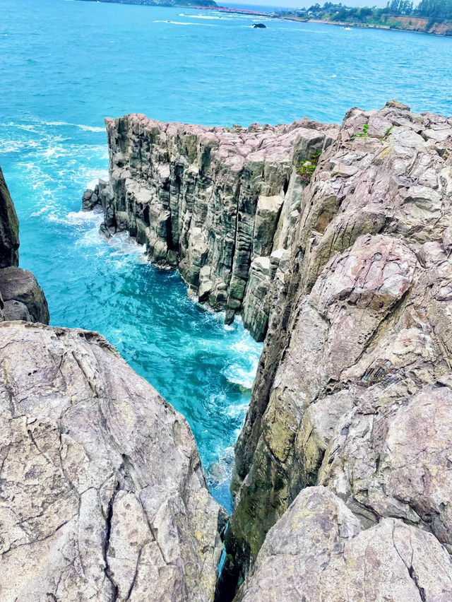 【絶景】ギリギリまで行ける！迫力満点の断崖絶壁！東尋坊🌊