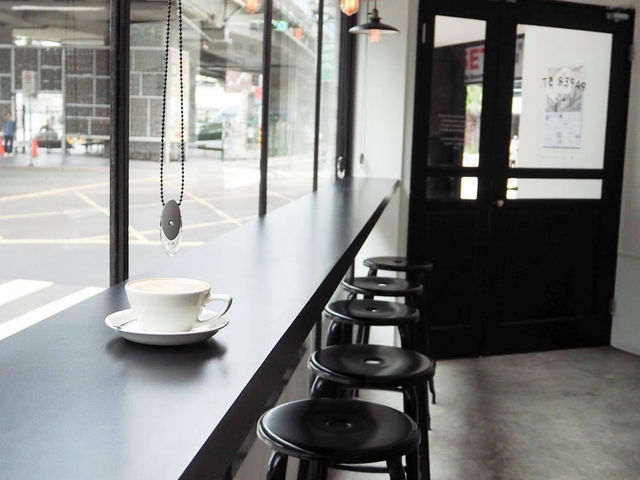 Paper St. Coffee Company คาเฟ่สไตล์มินิมอล