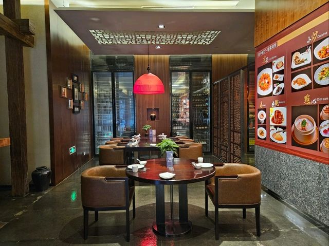 特色酒店內的中餐廳商務午餐