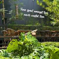 Into the forest คาเฟ่กลางหุบเขา 