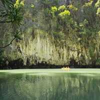 พายเรือที่เกาะห้อง