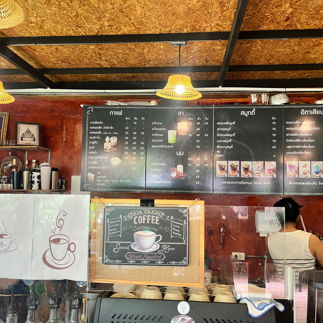 ร้านกาแฟใยแป้น