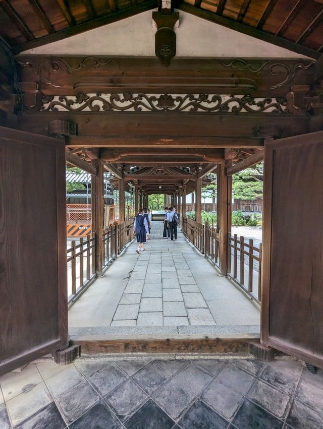 日本京都-栩栩如生的雙龍壁畫：建仁寺