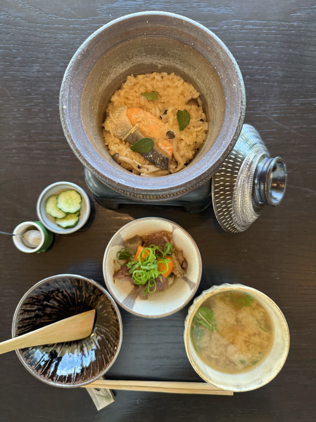 【福岡カフェ】宝珠山の棚田を眺めながら、のんびりと土鍋ご飯はいかが？🍚