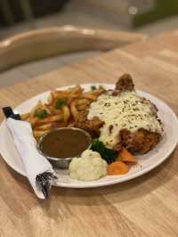 Hipster cafe with fantastic foods! 