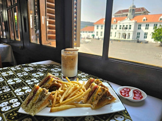Kafe Bicentennial Jakarta