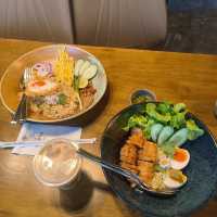 ณิธานคาเฟ่ในนิยาย
