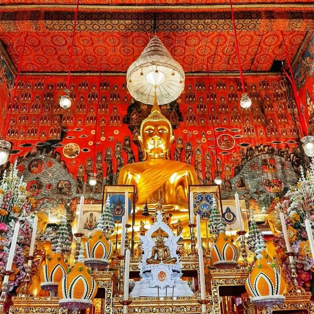 วัดสระเกศ (ภูเขาทอง) สักการะพระบรมสารีริกธาตุ