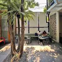 HOUSE OF ETERA | TRENDY AND COZY CAFE IN TEBET , SOUTH JAKARTA 