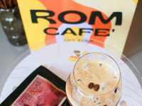 คาเฟ่แบบมีศิลป์ Rom cafe'