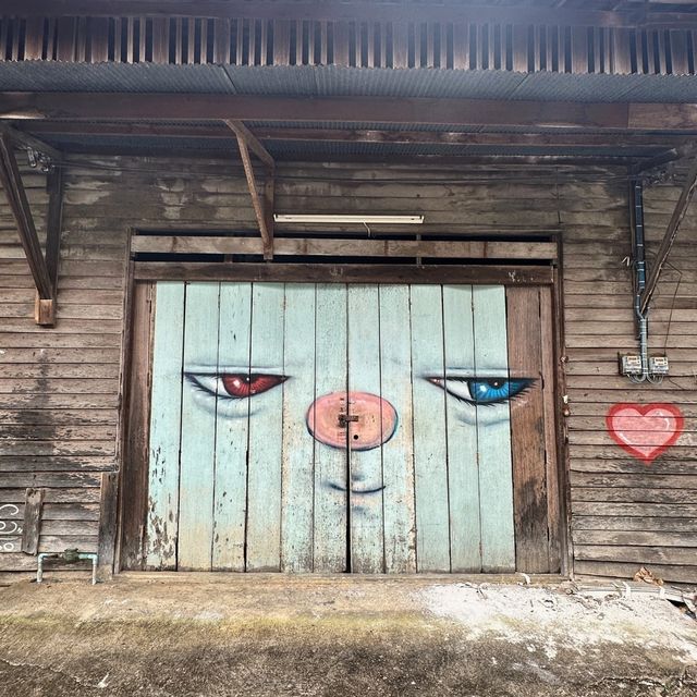 😊 Yala Bird City Street Art