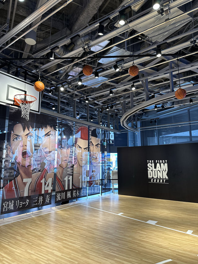 📍 THE FIRST SLAM DUNK “COURT”/渋谷