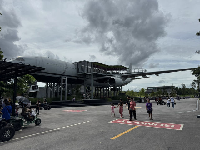 🛩️ คาเฟ่เครื่องบิน Seastars & forest Resort ☕️