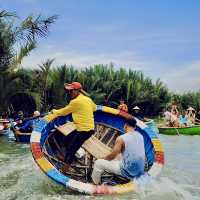 Enjoyable and unique ride on basket boat and get spinned