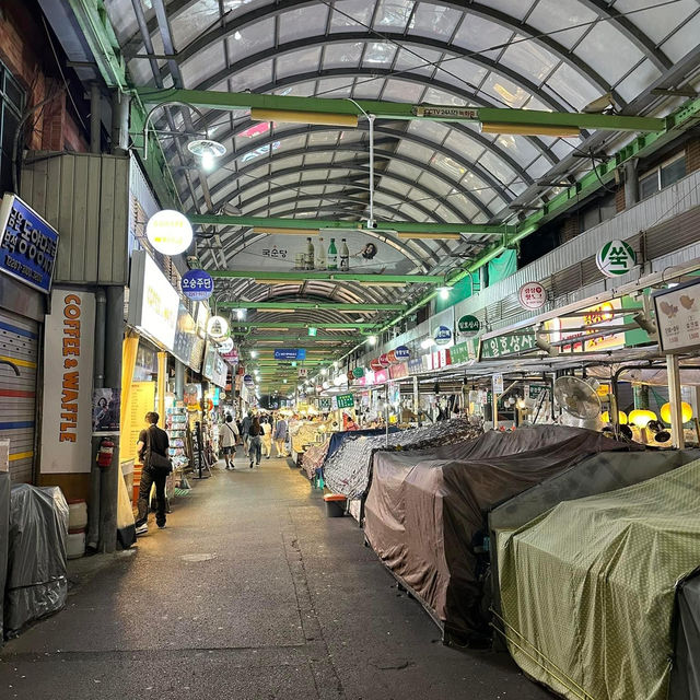 Gwangjang Market: A Street Food Paradise
