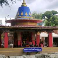 ไหว้พระขอพร รดน้ำมนต์สระน้ไศักดิ์สิทธิ์