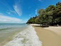 Sandy Skulls Beach