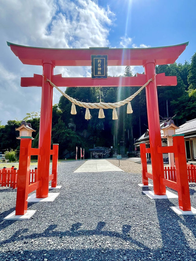 【宮城県】大きな巨石と落ちない神様