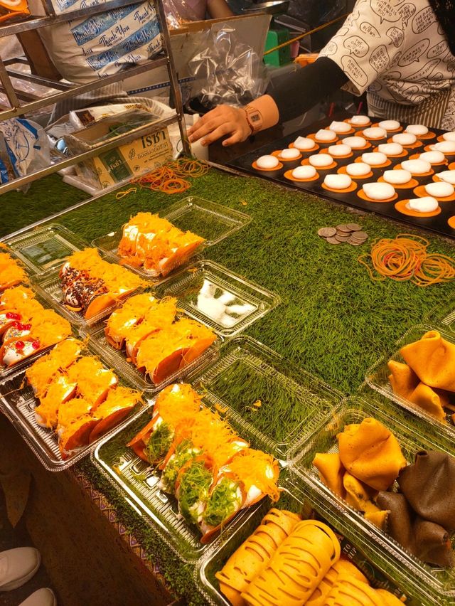 A Perfect Hatyai Day: Sweet Treats and Market Vibes