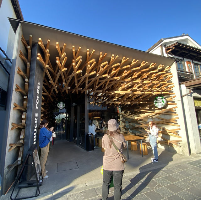 太宰府天滿宮：歷史文化與美食之旅，探索商店街的魅力與特色美食！🎎⛩️