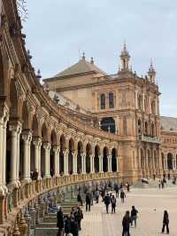 🇪🇸Stunning structure in Seville🇪🇸A must Visit sight💙