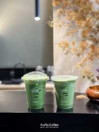 🍵 จิบชาในร้านที่แสนสงบ ใจกลางย่านสุขุมวิท