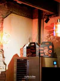 Local Boys ร้านกาแฟสุดเท่เปิดใหม่บนถนนทรงวาด