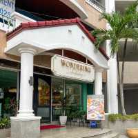  Wondering Cafe & Bakeshop