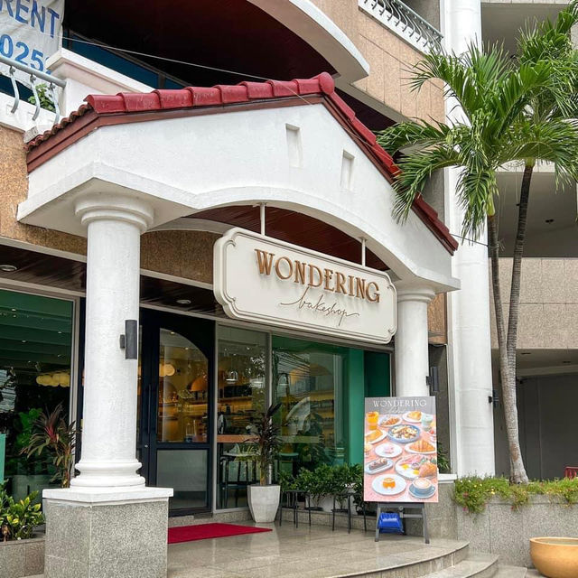 Wondering Cafe & Bakeshop