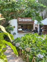 자연을 품은 카페 ‘DREAMER'