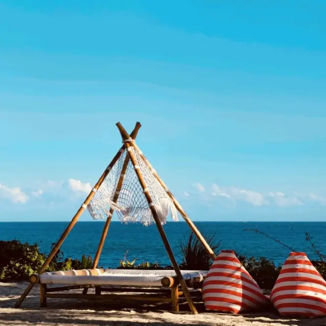 Badadda: A Seogwipo Cafe with Stunning Ocean Views