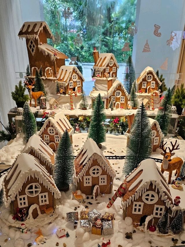 A Festive Indulgence: Christmas High Tea at Parkroyal Penang