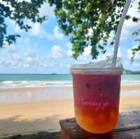 Pearry p Cafe : คาเฟ่ริมทะเลสุดชิล