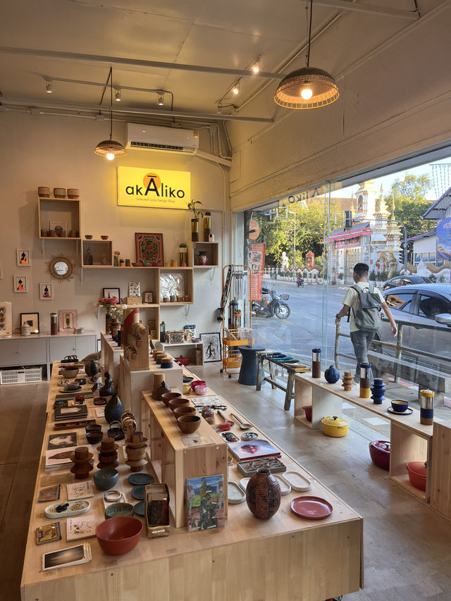 치앙마이의 귀여운 카페이자 소품샵 'Akaliko design shop'🇹🇭