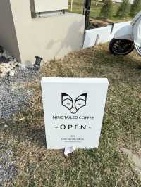 Nine Tailed Coffee คาเฟ่ที่ควรมาถ่ายรูปคริสมาสต์