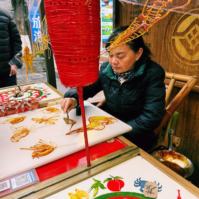 Step Back in Time: Discover the Charm of Jinli Street in Chengdu