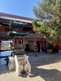 ❤️🌳綠樹紅牆琉璃瓦的雲南昆明「圓通寺」😀🪷