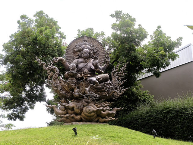 พาชมงานศิลป์ในบรรยากาศสุดชิล Khaoyai Art Museum