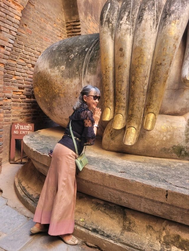 วัดศรีชุม (พระอจนะ) สุโขทัย