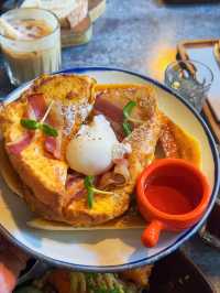 ร้าน Brunch ย่านสีลมที่สายฝ.มากินเยอะมาก
