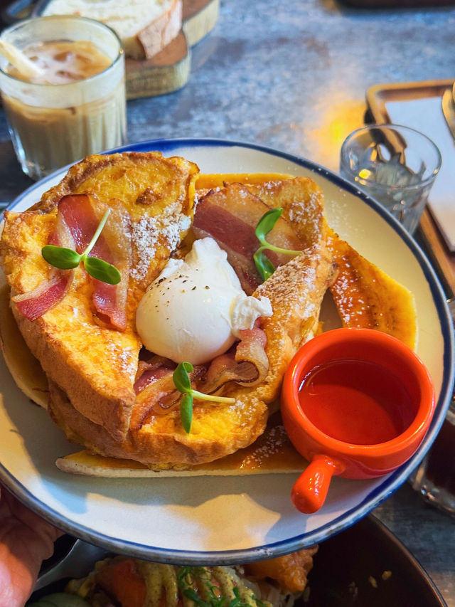 ร้าน Brunch ย่านสีลมที่สายฝ.มากินเยอะมาก