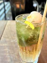 想像以上の大きさオーストラリア名物『チキンパルメジャーノ』