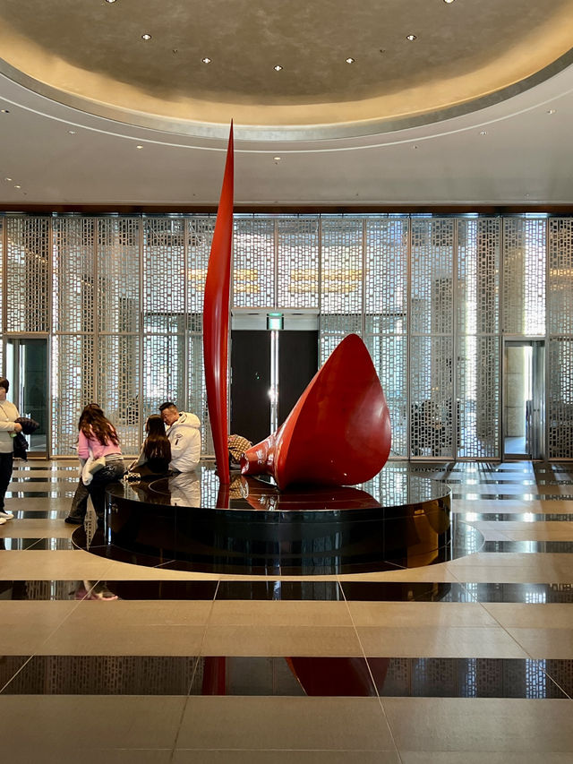 Afternoon Tea at Conrad Tokyo: A Luxurious Experience🍓