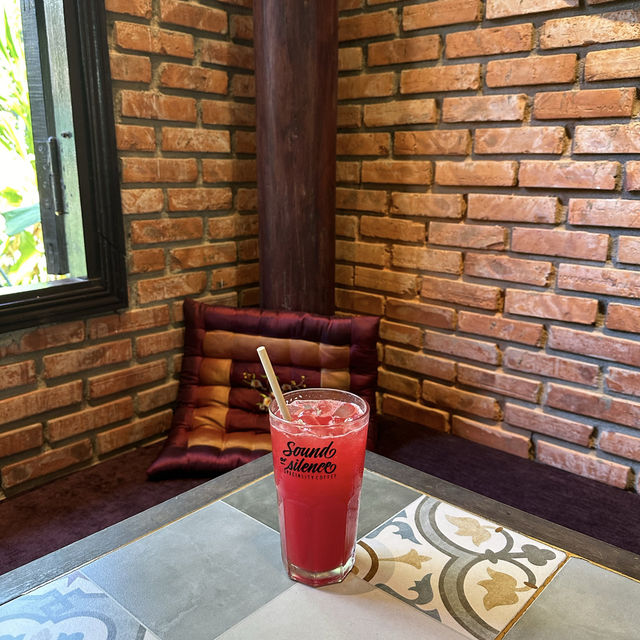 【ホイアン】🇻🇳 Sound Of Silence Coffee Shop