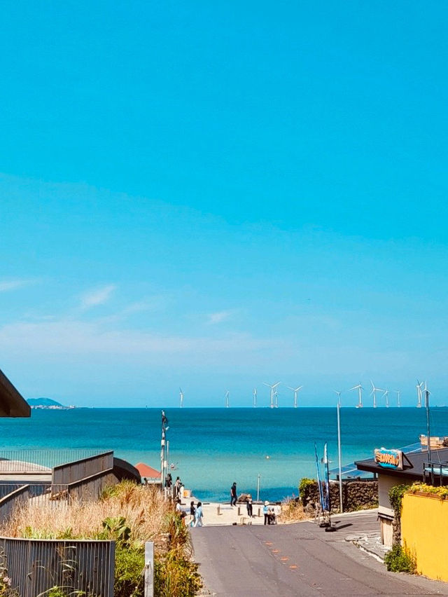 Aewol's Seaside Gem 💎🏖️  "
