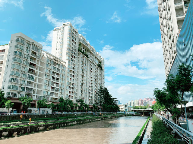 From Laojie to Shun Hing Square – A Stroll Through Shenzhen’s Urban Charm