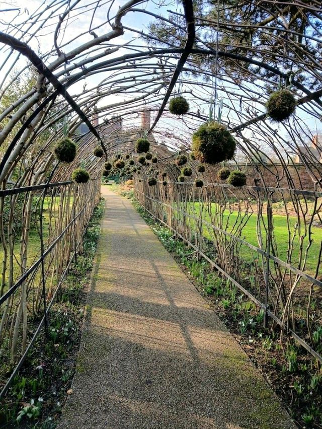 Winterbonrne House & Garden