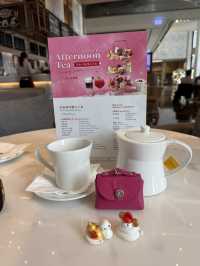 高雄萬豪酒店大堂咖啡廳的草莓套餐下午茶.色香味俱全.美味可口值得推薦大家