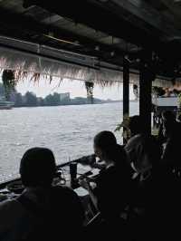 Naam 1608  ถนนทรงวาด