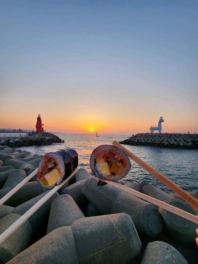 🌅 제주 감성 일몰 명소 – 이호테우해수욕장